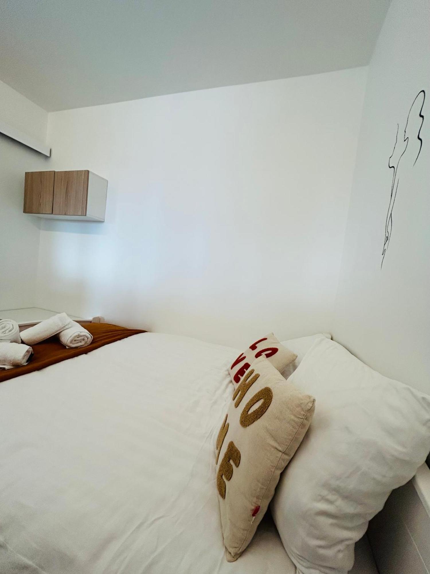 Agreable Studio Chantilly Avec Balcon Et Parking Securise Pau Extérieur photo