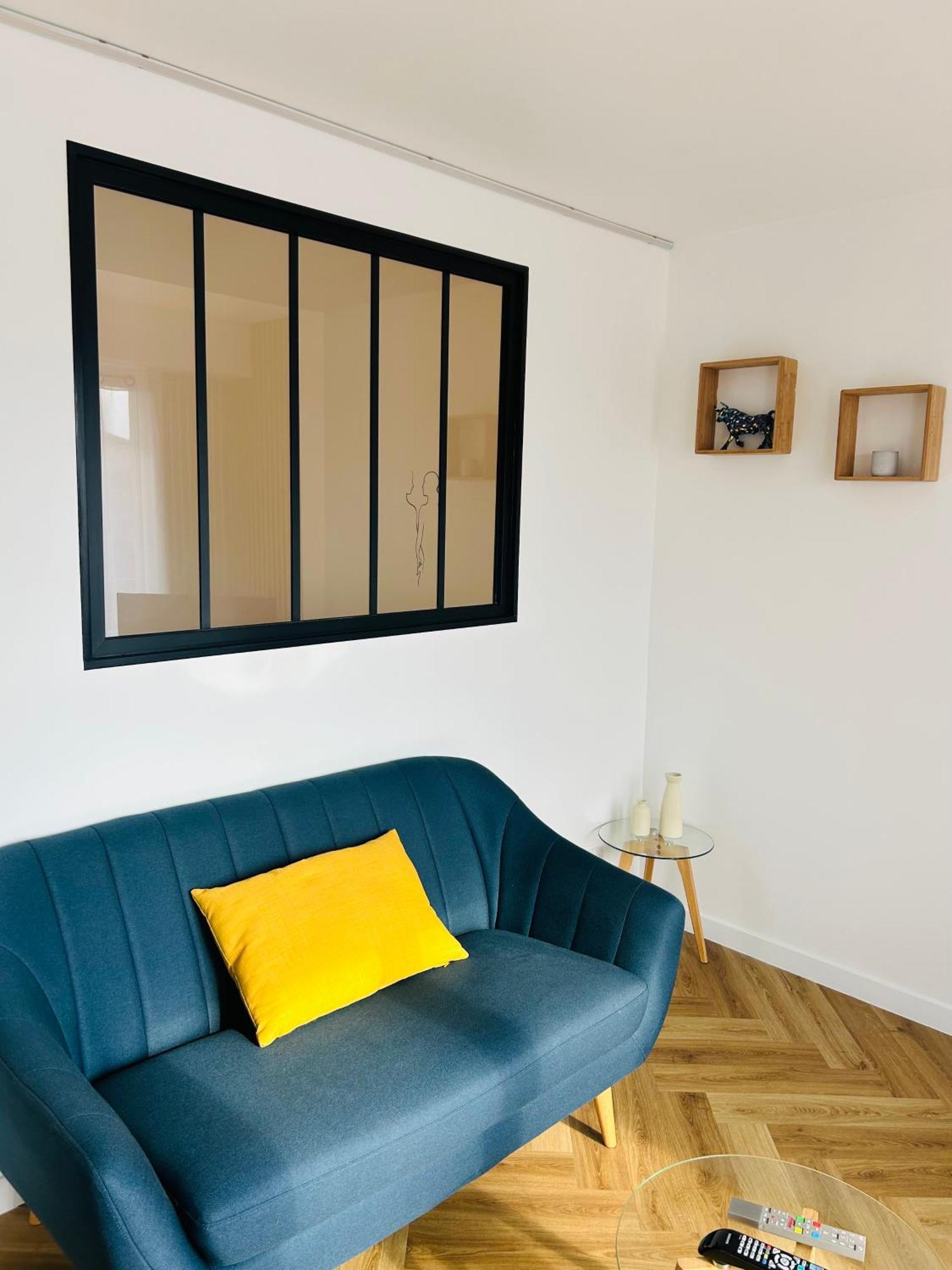 Agreable Studio Chantilly Avec Balcon Et Parking Securise Pau Extérieur photo